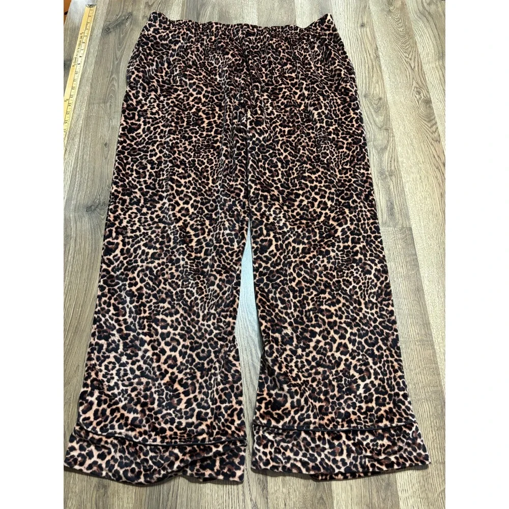 Joyspun Pajama Set Women Size 2X Leopard Print Velvet 2-Piece Sleepwear